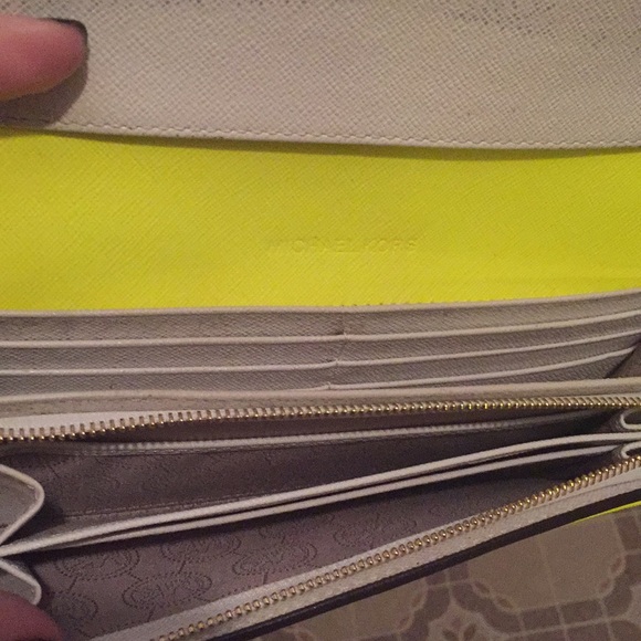 Wallet - Picture 2 of 3